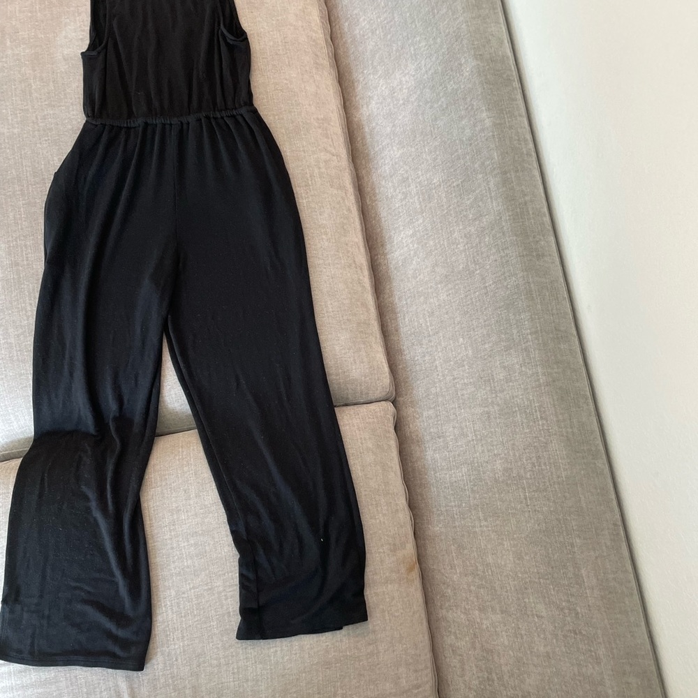 Lovers and friends jumpsuit! Lose fitting and roomy
